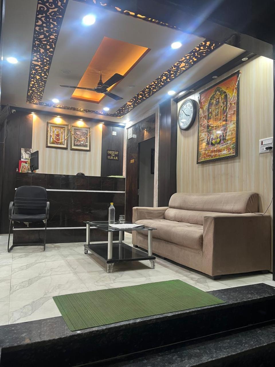 Hotel Shiv Mangalam Near Kashi Vishwanath Tample バラナシ エクステリア 写真